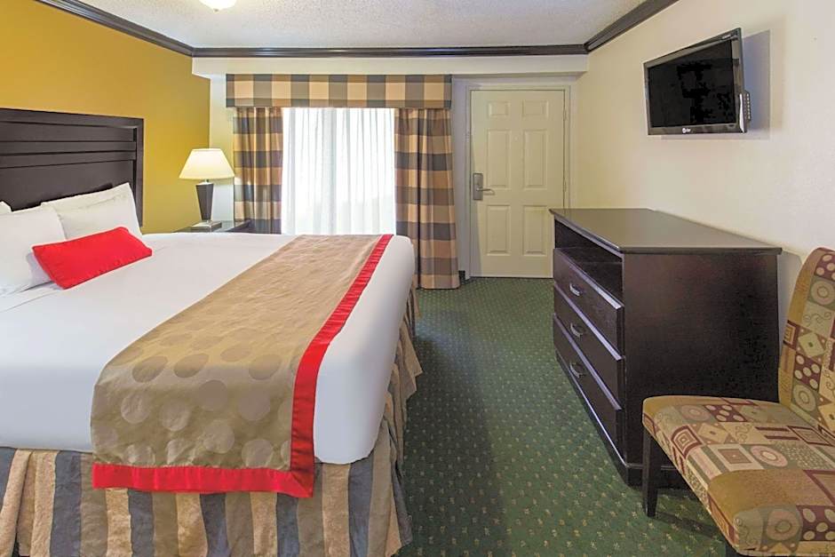 Ramada by Wyndham Ontario