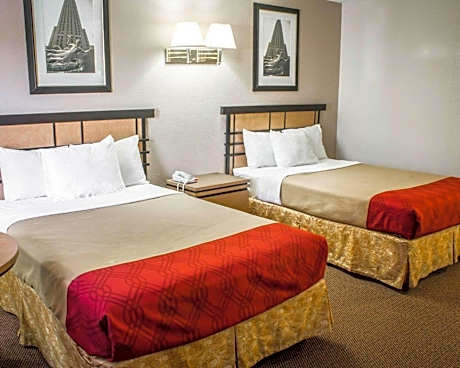 Double Room with Two Double Beds - Smoking