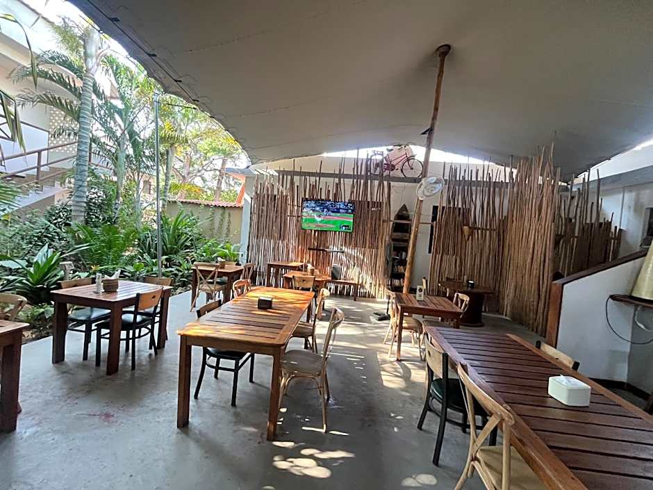 27 Cafe Zanzibar Airport Hotel