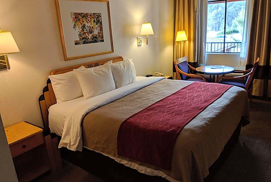 Days Inn by Wyndham Prescott