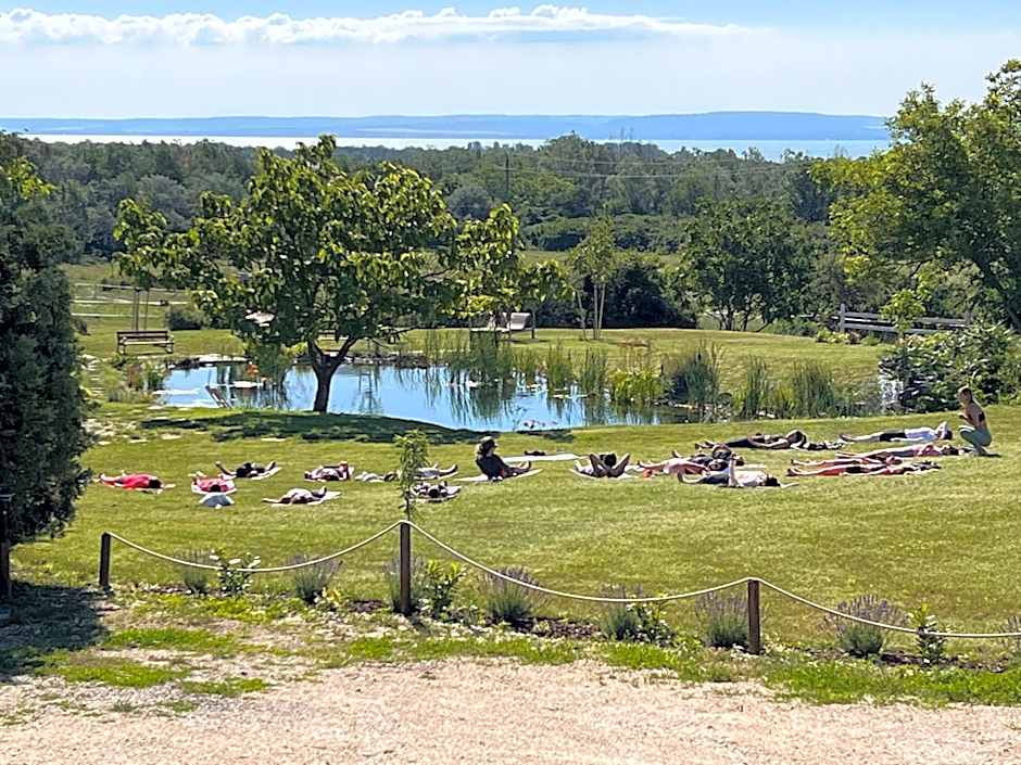 Tenger-szem Panzió és Lovasudvar