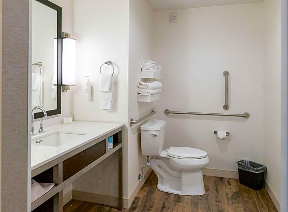 Hilton Garden Inn Austin Airport