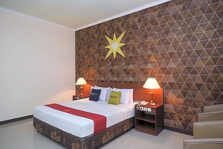 Urbanview Hotel Anggraeni Jatibarang