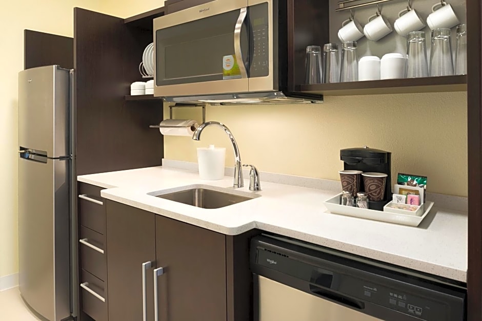 Home2 Suites By Hilton Iowa City Coralville