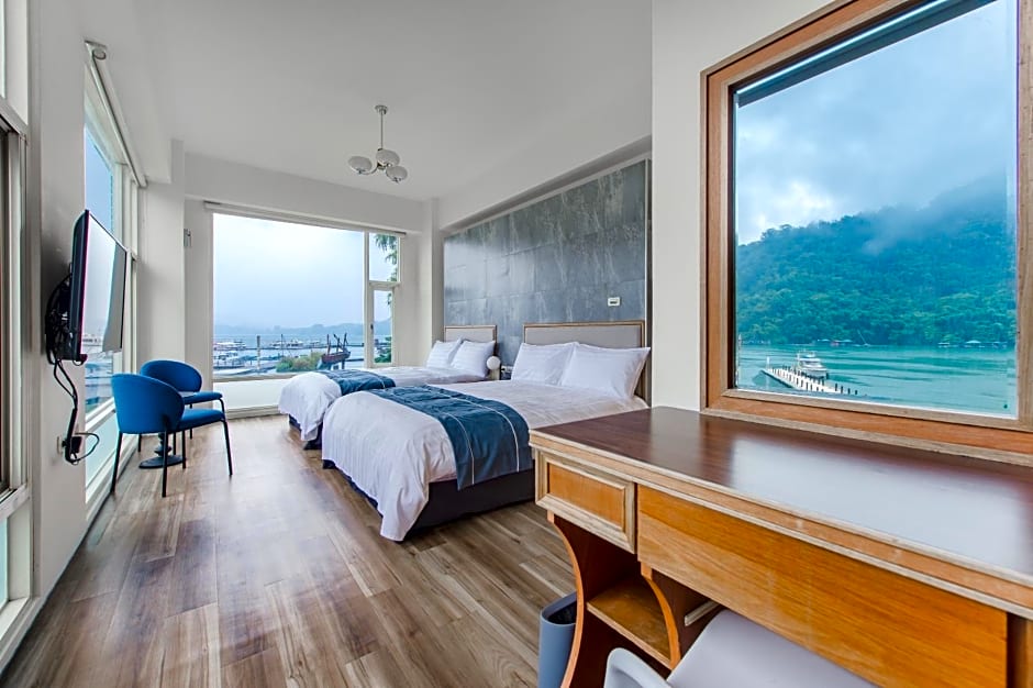 Shui Yang Lakeview House with Elevator