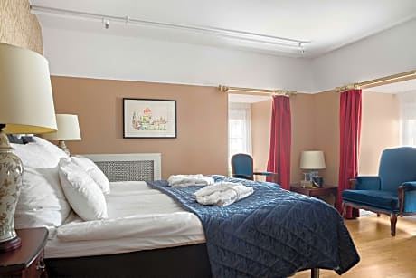 2 Single Beds, Non-Smoking, Superior Room, Full Breakfast