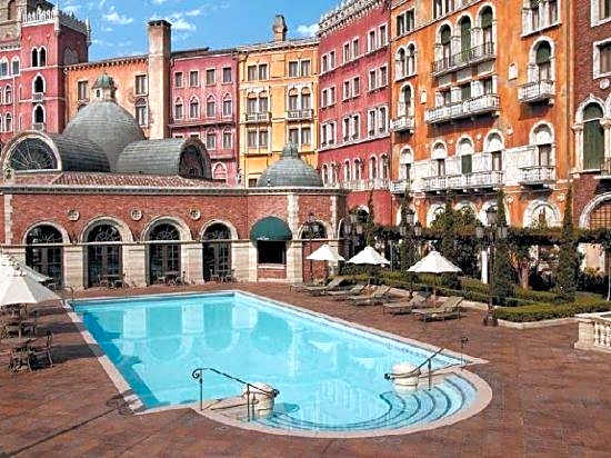 Tokyo DisneySea Hotel MiraCosta