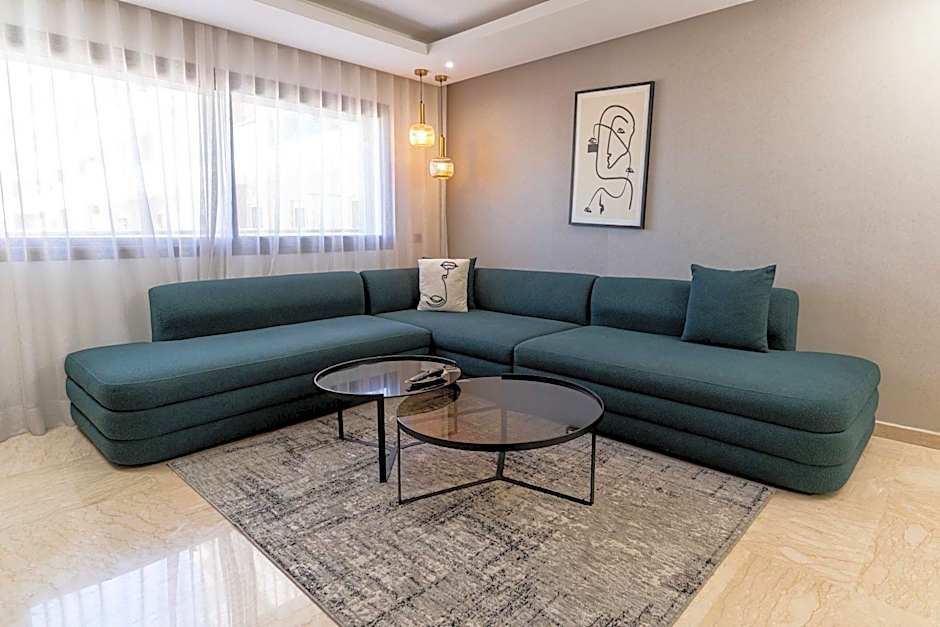 7th Floor 3BR with Terrace - AppartAli Luxury Platform