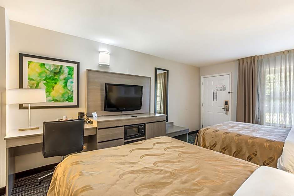 Quality Inn Gallatin-Nashville Metro