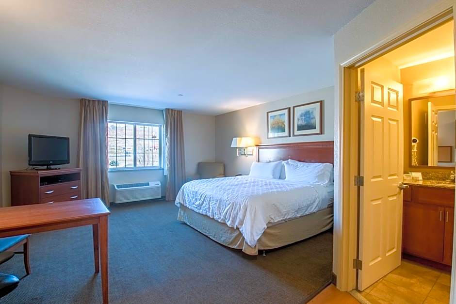 Western Slope Suites Parachute