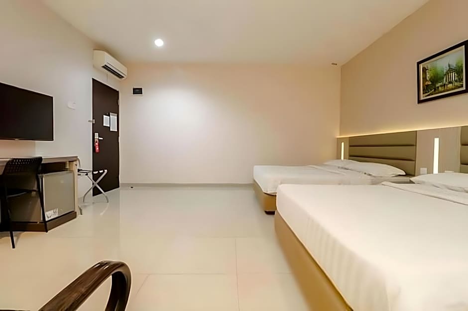 Lovina Inn Hotel Batam