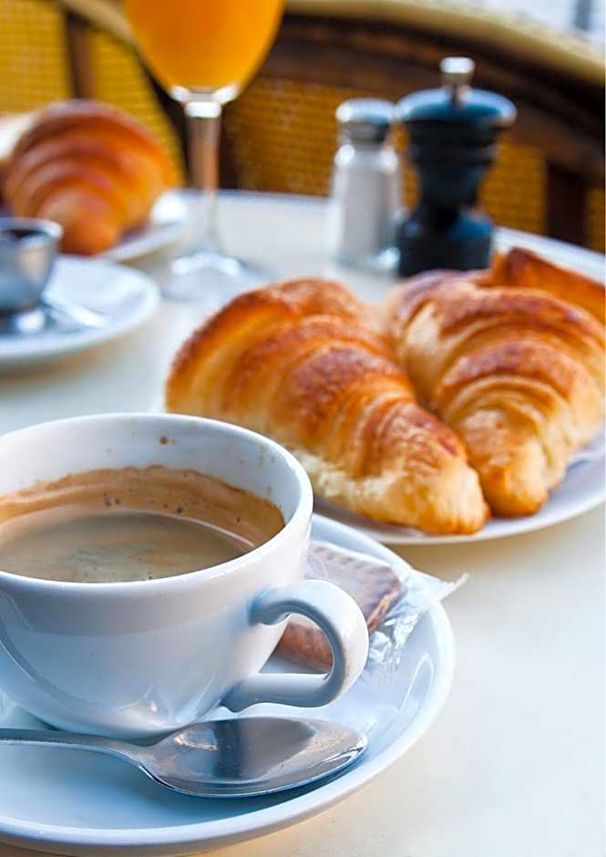 Logis Hôtel - Restaurant Maison Claude Darroze