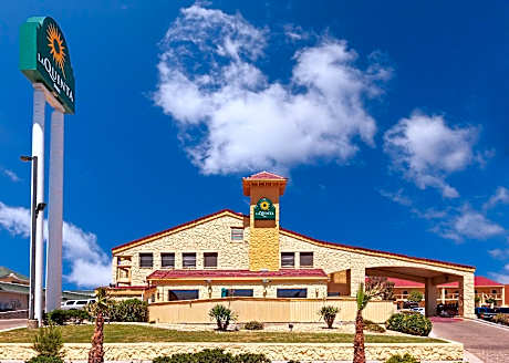 La Quinta Inn & Suites by Wyndham El Paso Cielo Vista