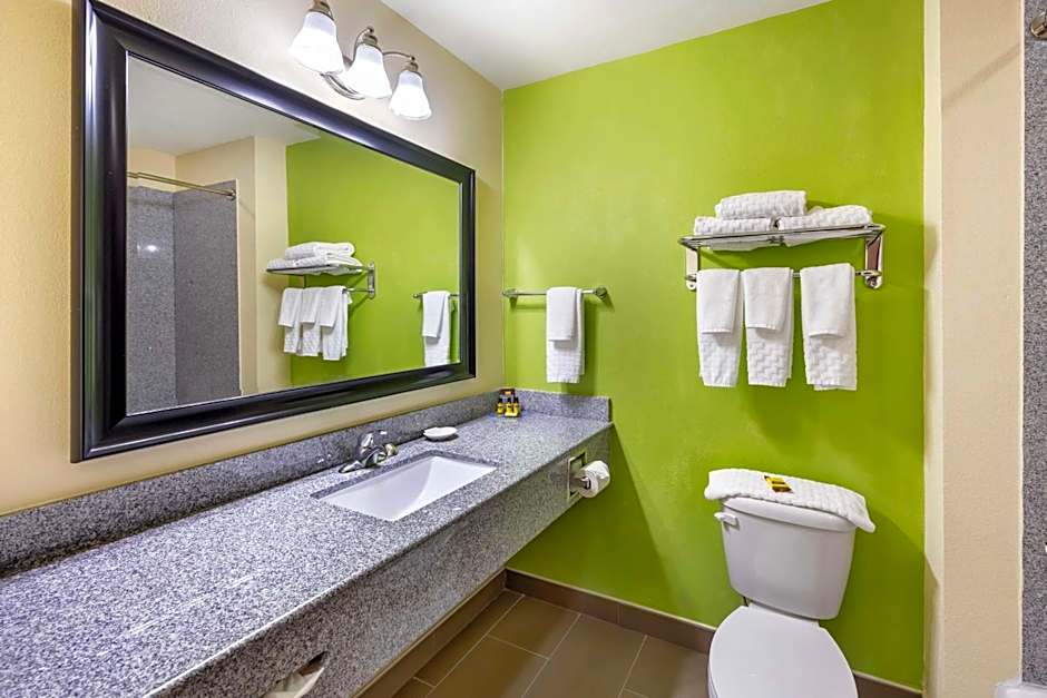 Best Western Plus Pratt