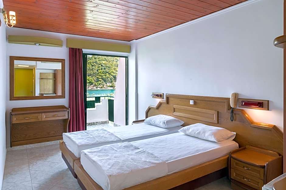 Binji Hotel