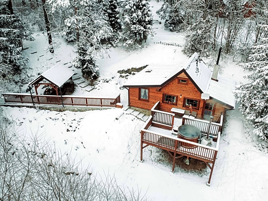 SOVIA WELLNESS CHATA s jacuzzi kaďou a saunou, Čingov