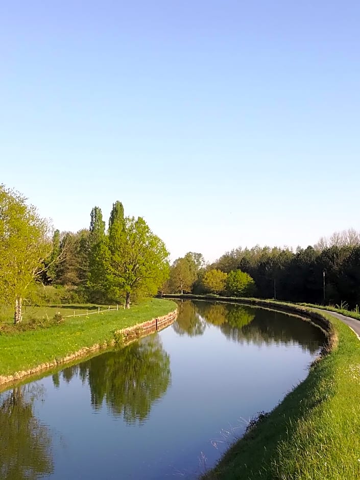 Maison Angulus Ridet