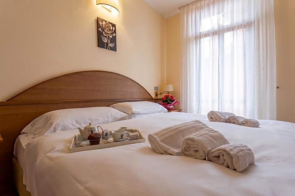 Hotel Saini with Air conditioning