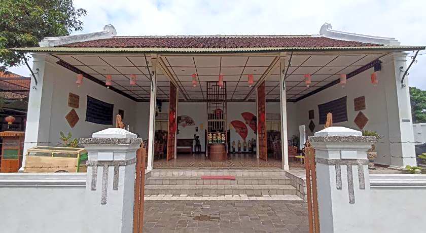 Mruyung Guest House Kota Lama Banyumas Mitra RedDoorz