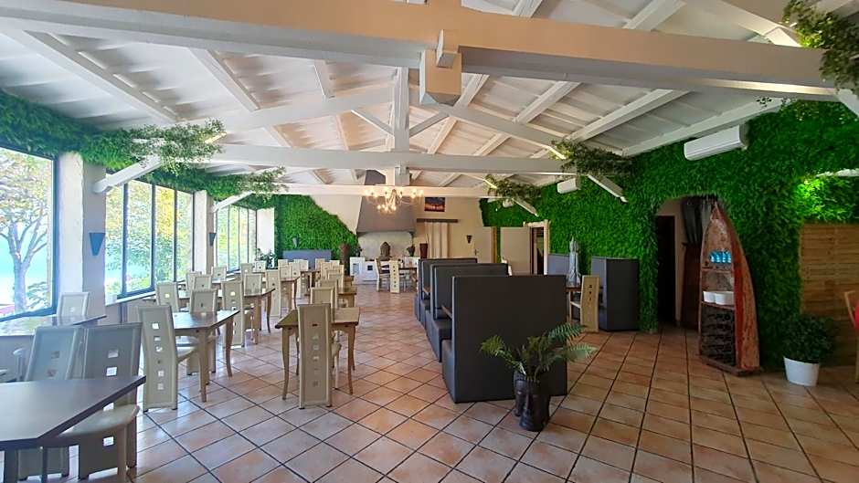 AUBERGE de SAINTE CROIX