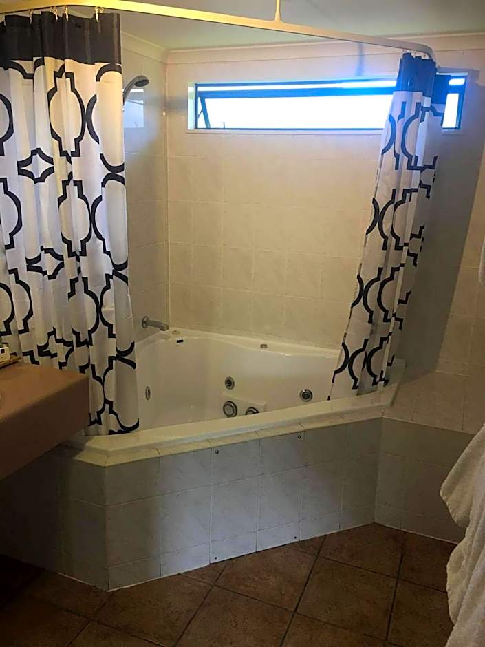 Deco City Motor Lodge