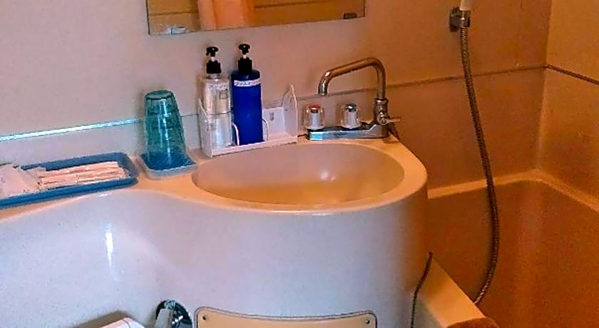 Business Hotel Takanoya