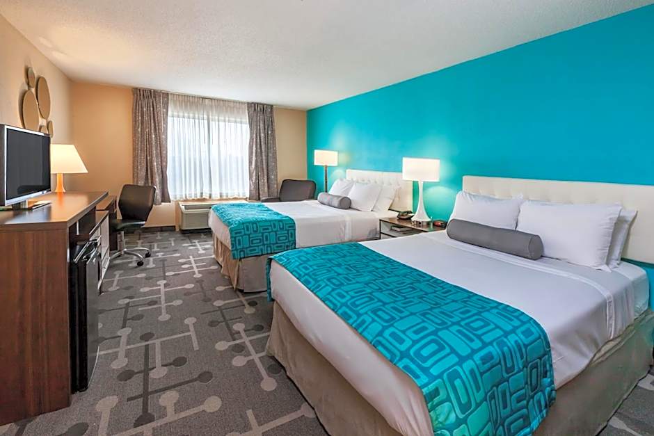 Howard Johnson by Wyndham Romulus Detroit Metro Airport