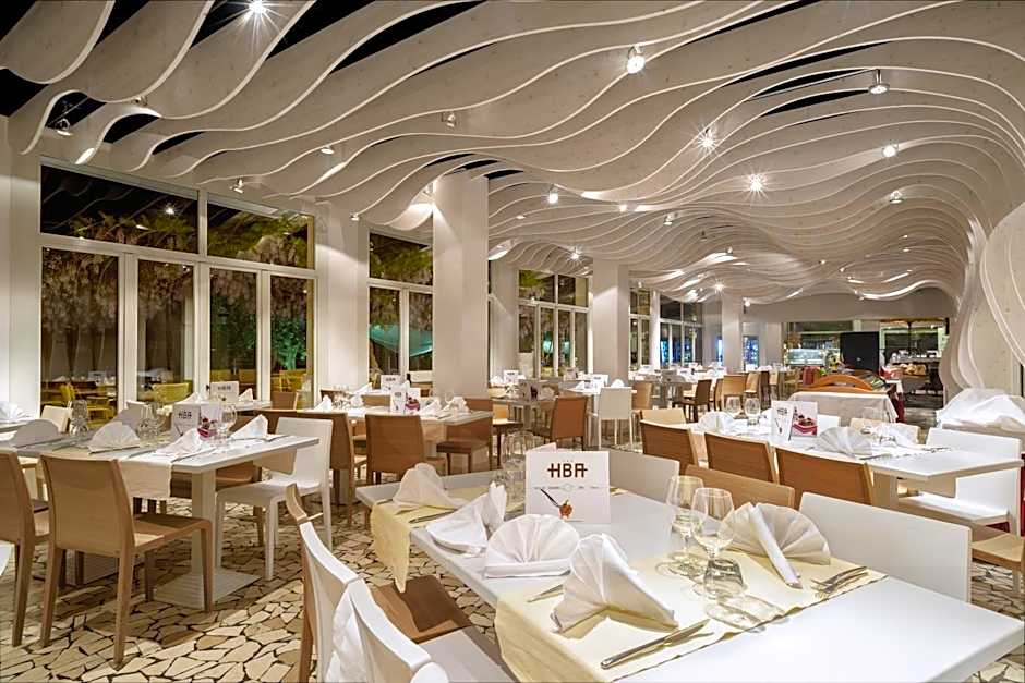 Hotel Baia Azzurra - Lake Front