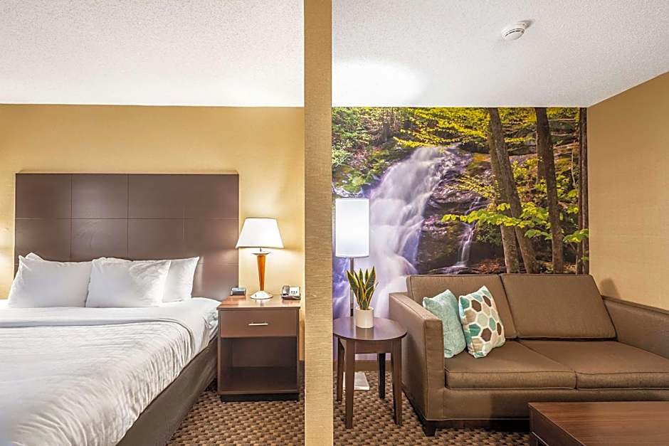 Clarion Pointe Harrisonburg