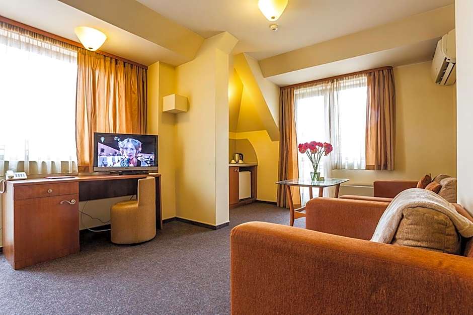 Sofia Place Hotel by HMG