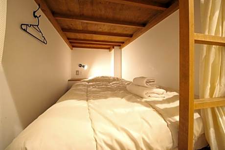 Bunk Bed in Mixed Dormitory Room