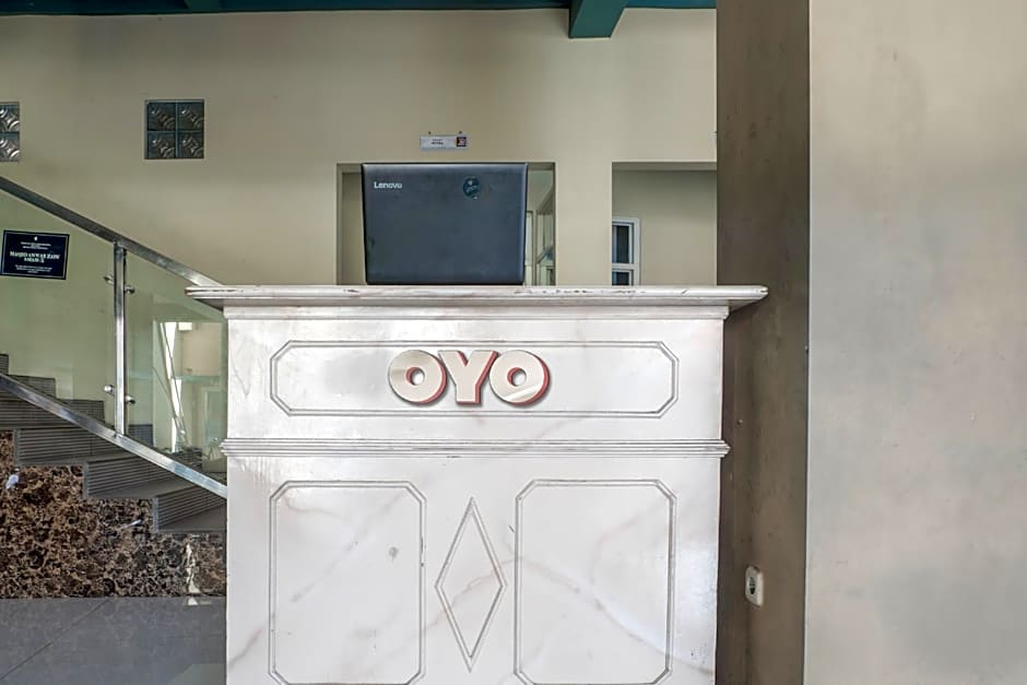 OYO 93863 Dv Homestay Syariah Genteng