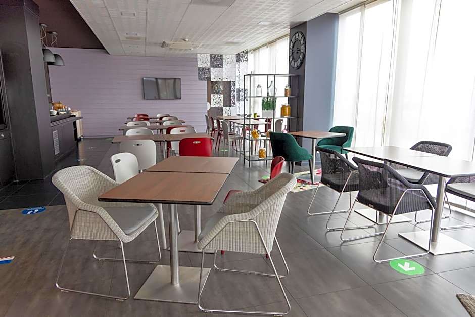 CAMPANILE BELFORT MONTBELIARD Gare La Jonxion