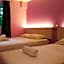 De UPTOWN Hotel @ SS2