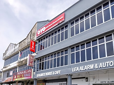 SUPER OYO 1145 Lea Guest House & Cafe