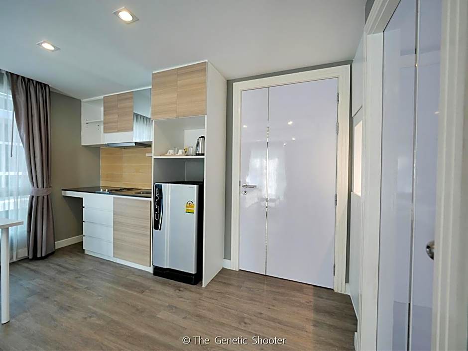 Wisdom Hotel & Residence