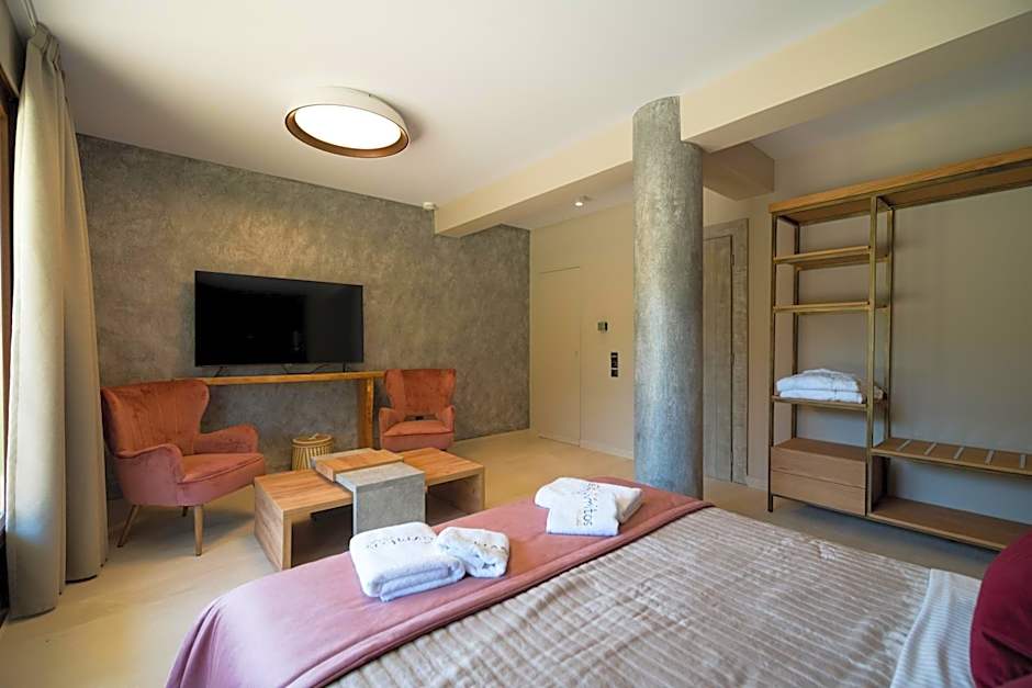 Evritos Villas & Suites with pool