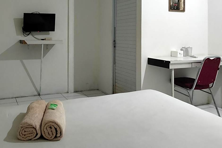 Cozy Home 2 Manado RedPartner – Manado, CA