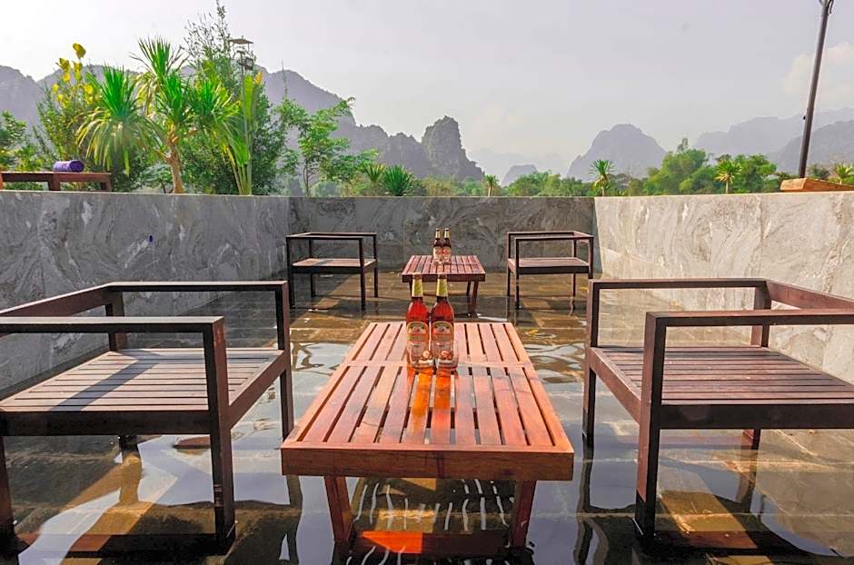 Lisha Grand Hotel