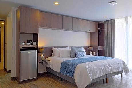 Suite with Spa Bath