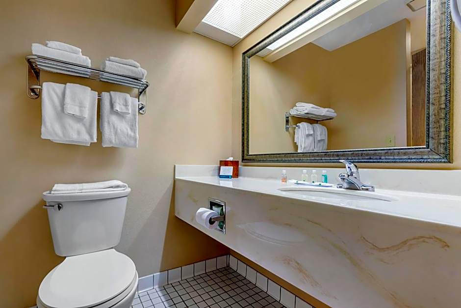 Quality Inn St. Cloud West