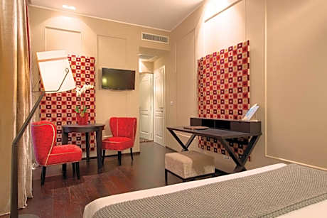 Deluxe Double or Twin Room