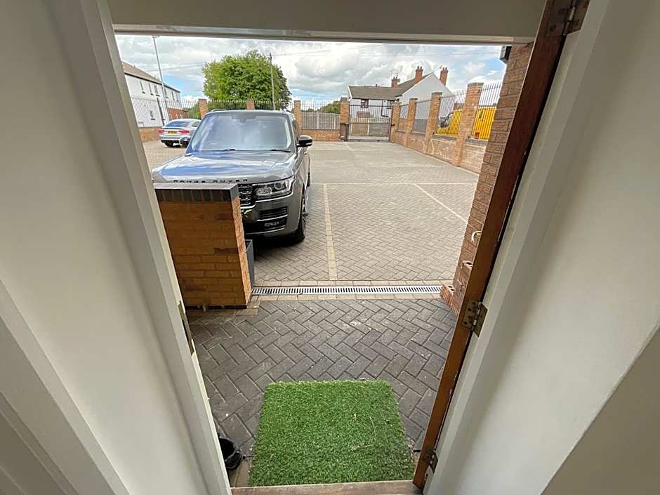 Earle House Serviced Apartments