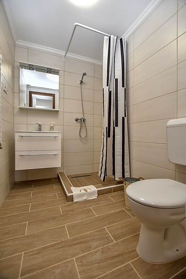 É-Vaskó Panzió Borpince