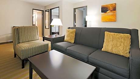 Two Room Suite - Second Floor
