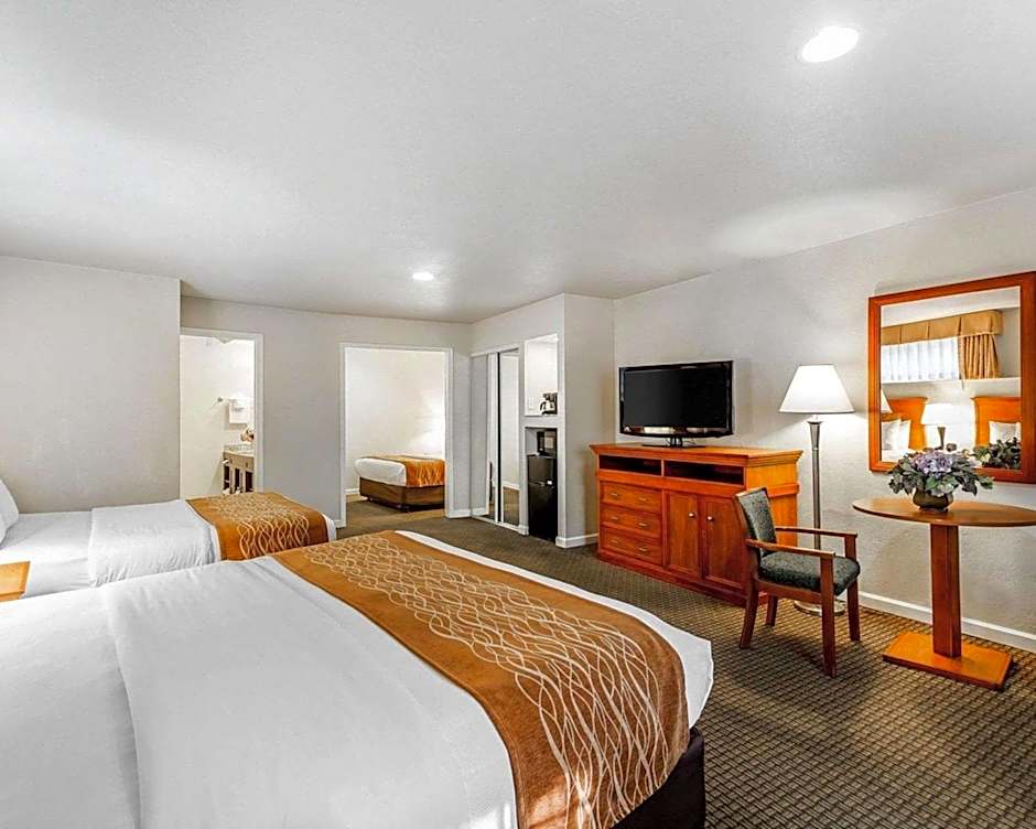 The Inn at 1252 Monterey