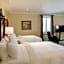 Riverbend Inn & Vineyard