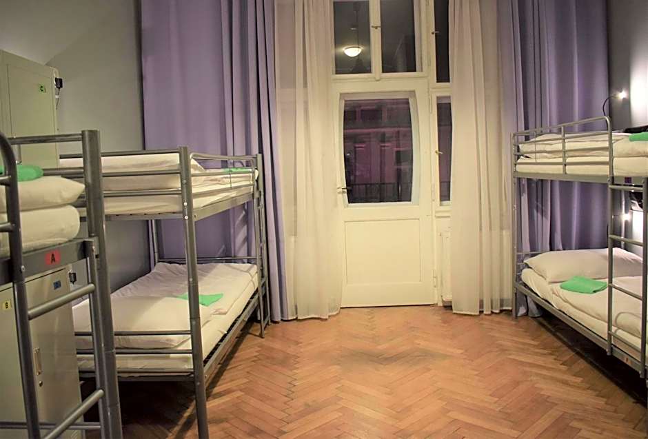 Globe Hostel Prague – Prague, NY