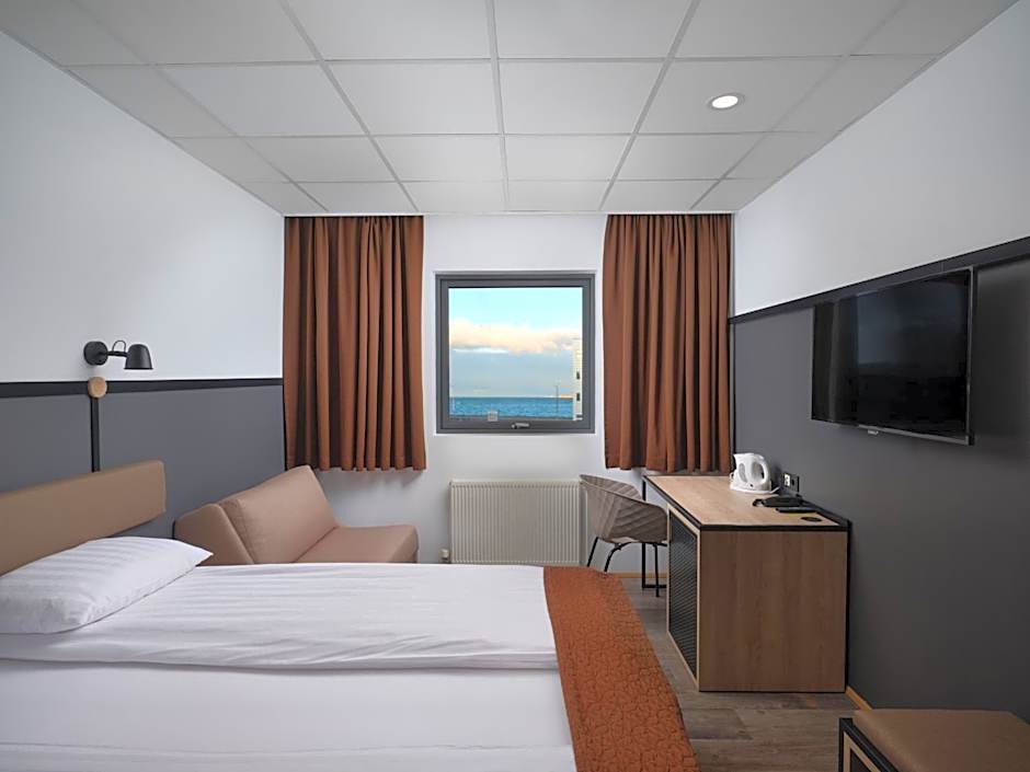 Hotel Cabin