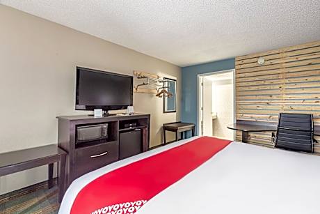 King Bed Accessible